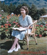 伊丽莎白二世悼念产品，直接上架就行？