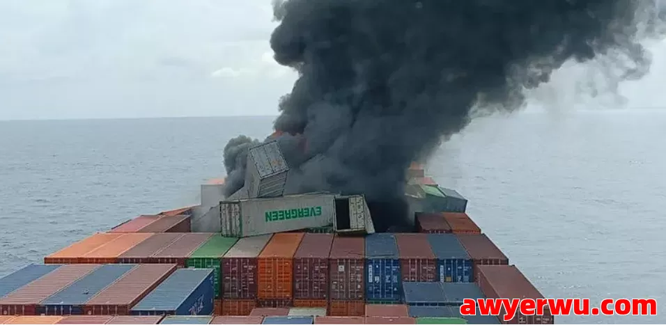 突发！万海航运“WAN HAI 503”轮印度外海爆炸 4人失踪近50集装箱坠海​ 第1张